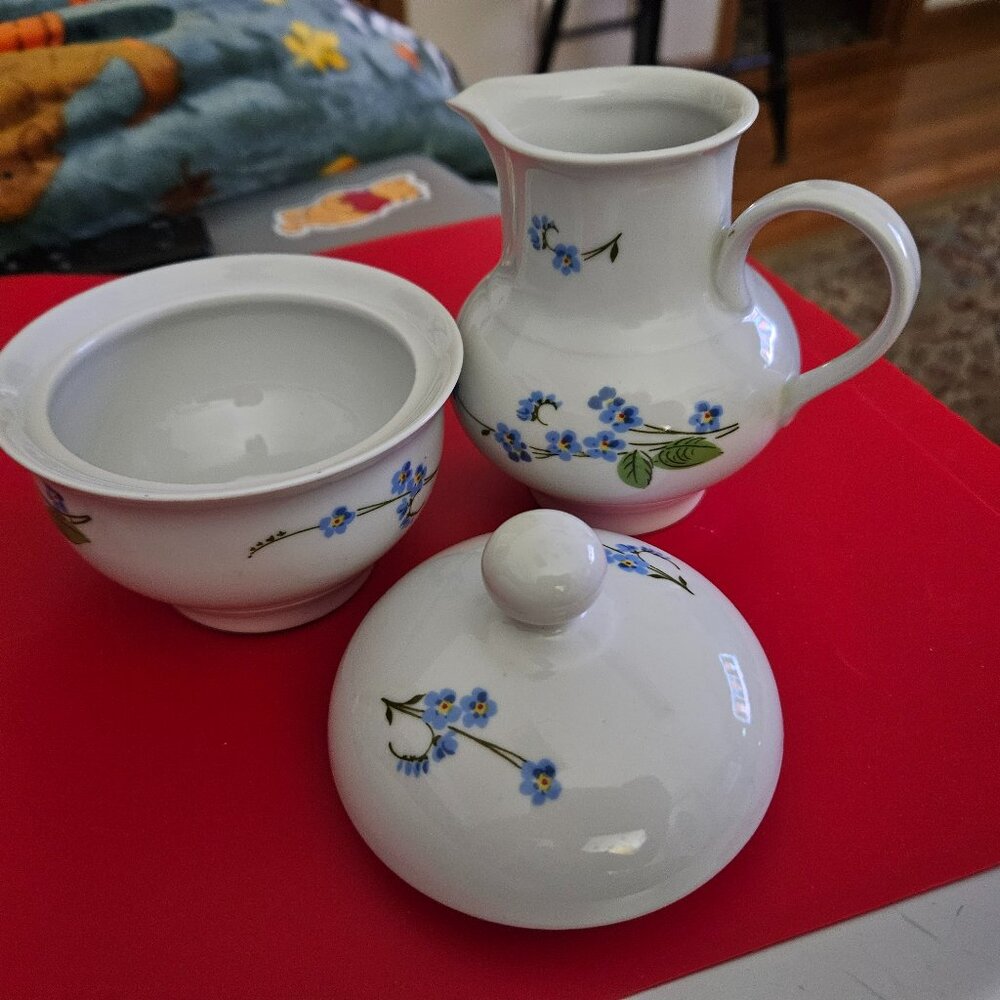 forget me nots covered lidded sugar bowl &creamer set  made in German republic